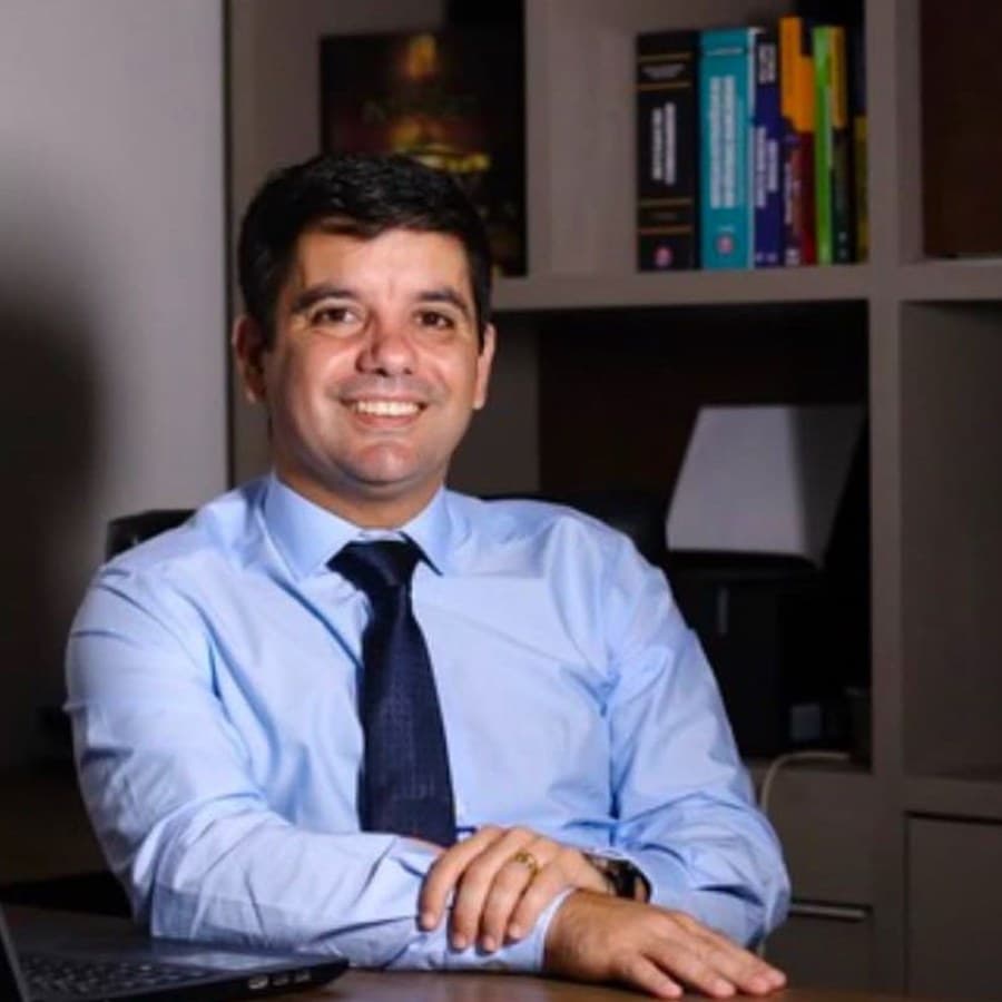 Augusto Carlos